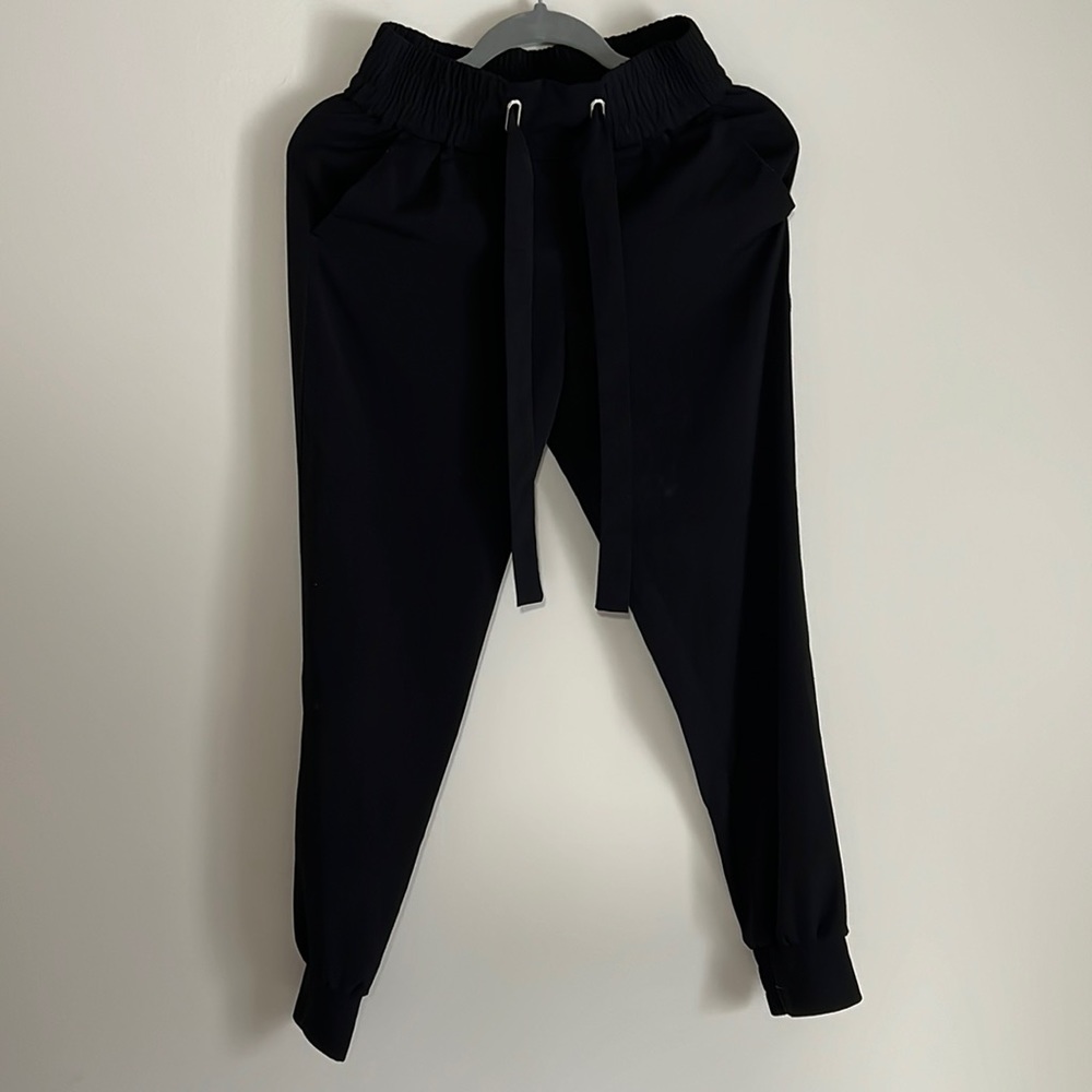 Dynamite joggers